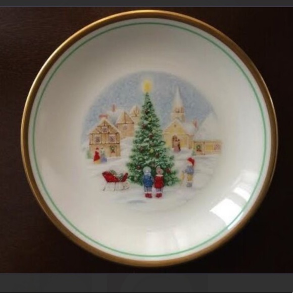 Vintage Mikasa Mini Christmas Plate With Box - Picture 1 of 3